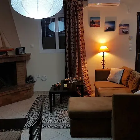 Alikes Close To International Airport And Rafina Port