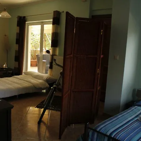 Alikes Close To International Airport And Rafina Port * Artemida (Attica)