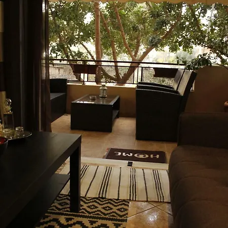 Alikes Close To International Airport And Rafina Port Apartment