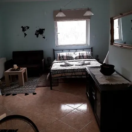 Apartment Alikes Close To International Airport And Rafina Port Artemida (Attica)