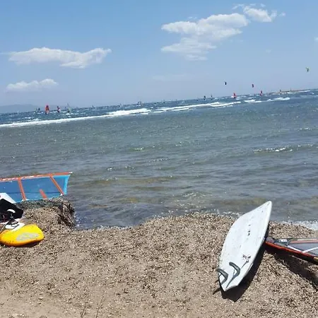 Alikes Close To International Airport And Rafina Port *