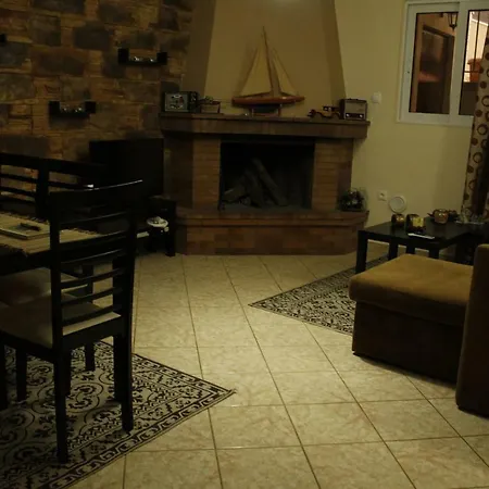 Alikes Close To International Airport And Rafina Port *